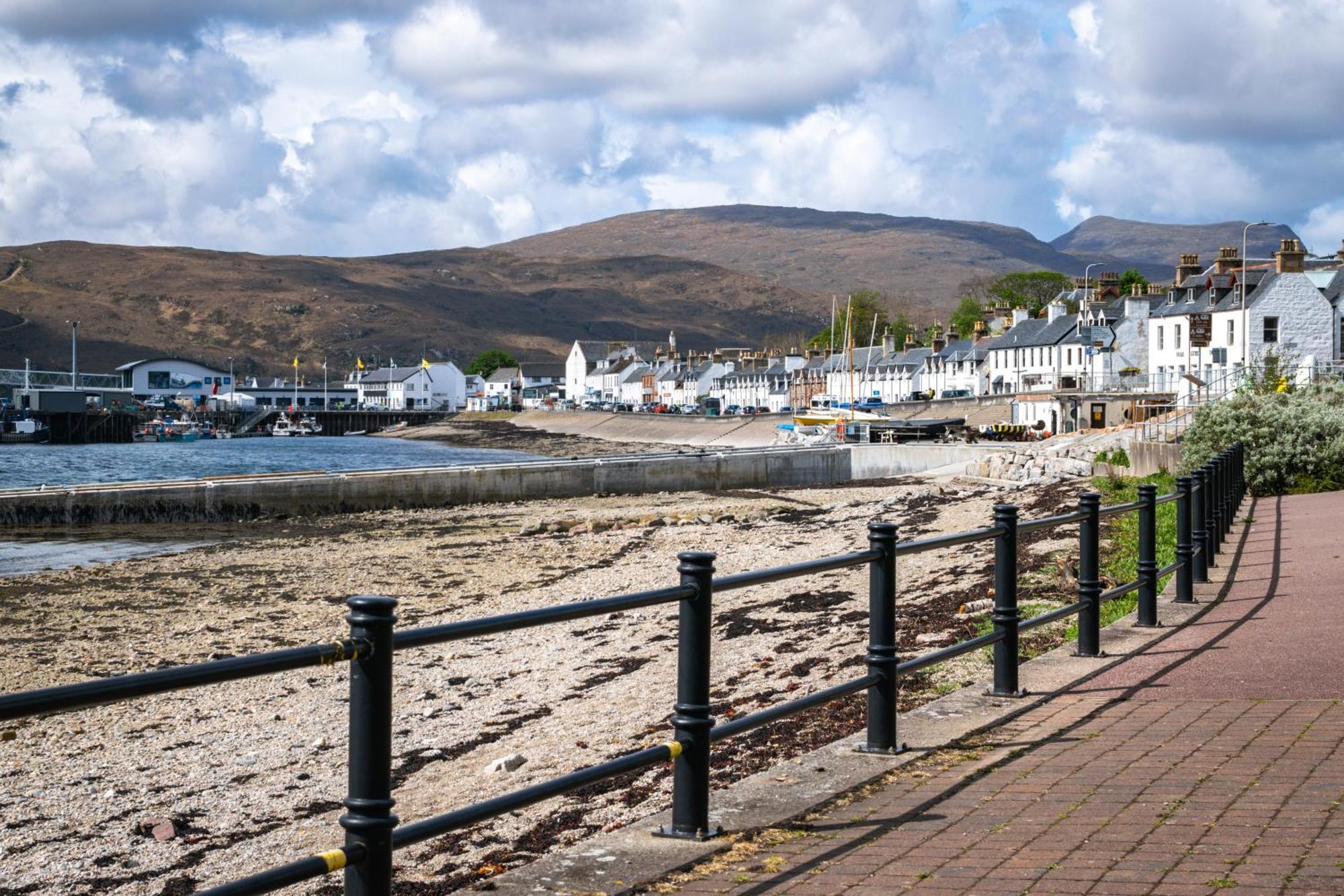 Ullapool Youth Hostel Екстериор снимка